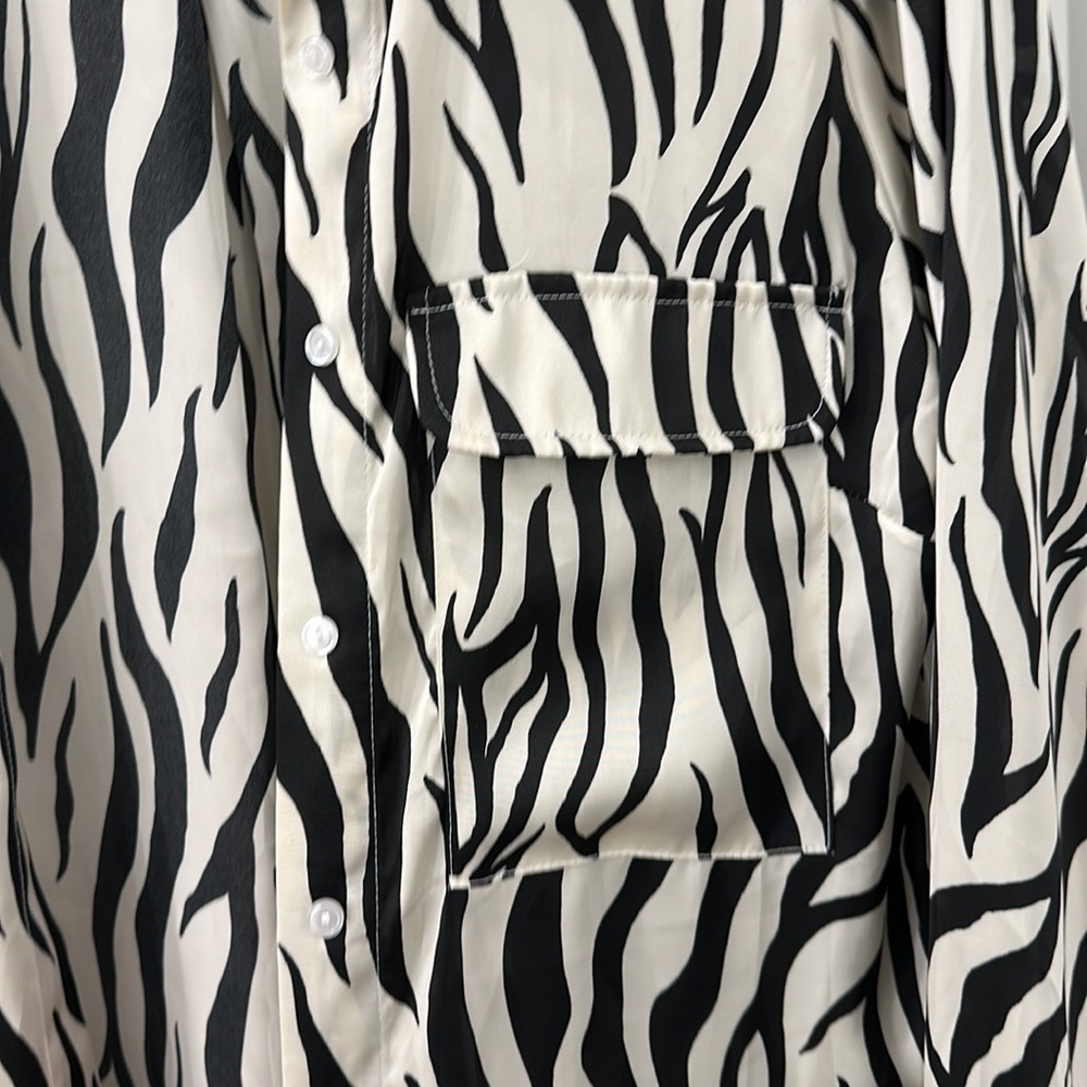 Zebra button down - Picture 3 of 6